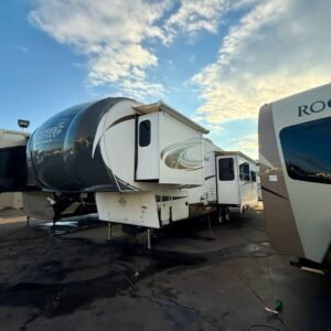 2014 WILDCAT BY FOREST RIVER FIFTH WHEEL F317RL